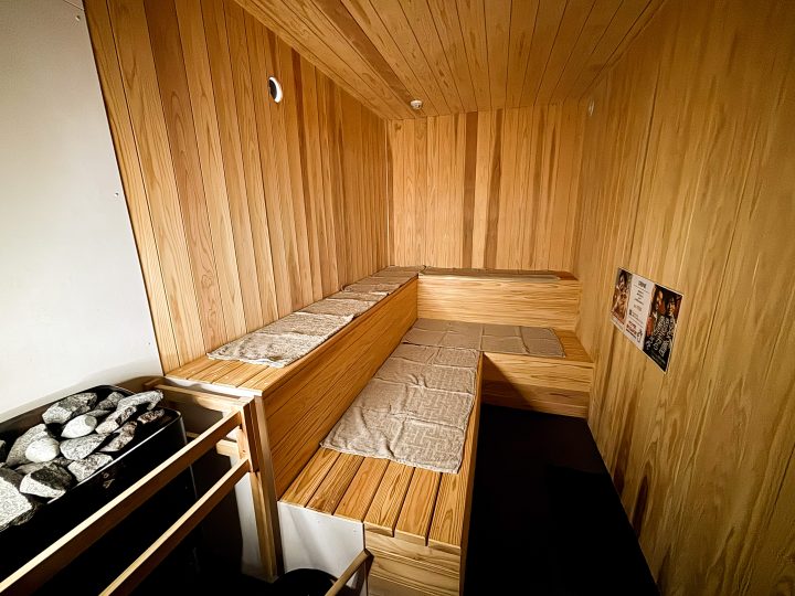 佐賀市でひとりサウナを楽しむなら。男性専用サウナTUNINGが一人利用に向いている理由
